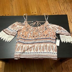 Forever 21 off the shoulder shirt